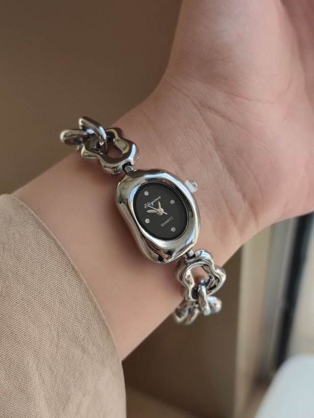 ساعت زنانه بند زنجیری مارک الینا 8152759